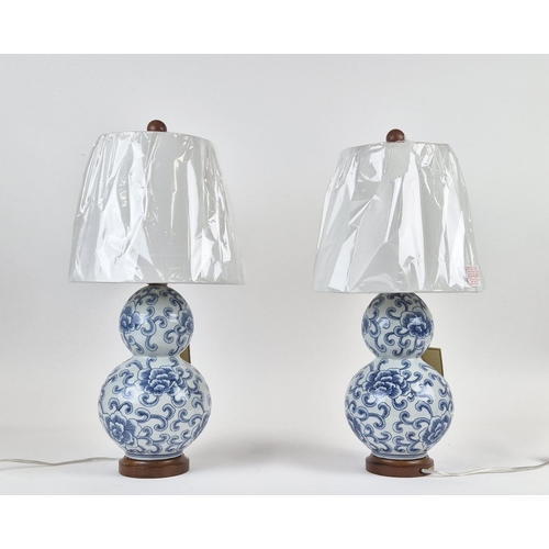 37 - LAUREN RALPH LAUREN HOME TABLE LAMPS, a pair, double gourd ceramic design, with shades, 51cm H appro... 