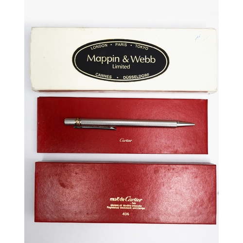 70 - A COLLECTION OF ASSORTED PENS, propelling pencils, including a Mont Blanc Meisterstuck boxed pen, a ... 