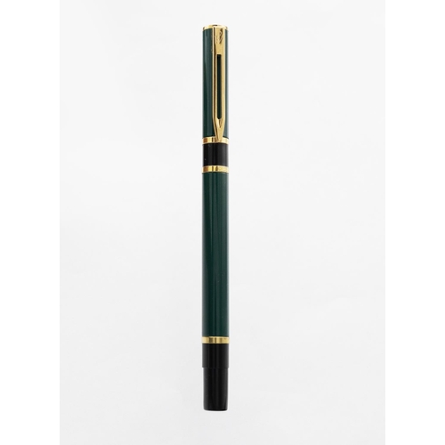 70 - A COLLECTION OF ASSORTED PENS, propelling pencils, including a Mont Blanc Meisterstuck boxed pen, a ... 