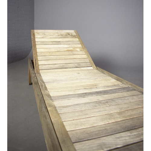 637 - INDIAN OCEAN COVE SUN LOUNGER. 202cm L approx.