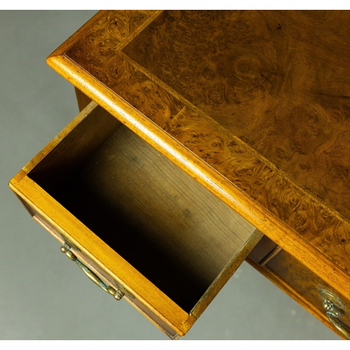 290 - GEORGIAN STYLE WALNUT HALL TABLE. With six drawers
77cm H x 168cm W x 32cm D.