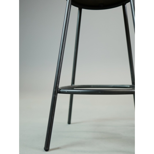 328 - STOOLS, FOUR, AND TWO OTHERS IN A DIFFERING STYLE (6). the first four industrial style ,adjustable a... 