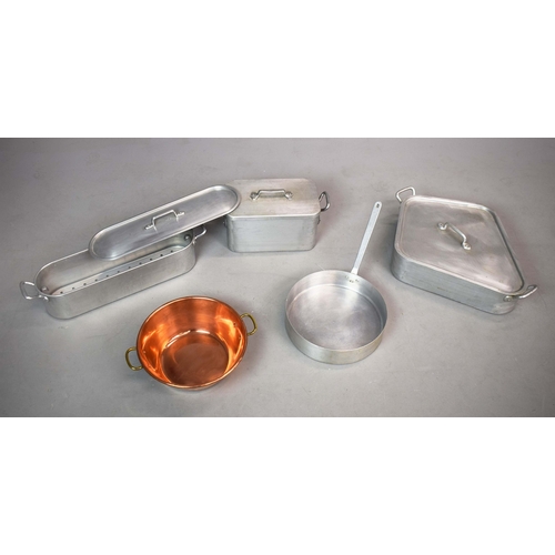 354 - A COLLECTION OF FIVE KITCHEN FISH POACHERS AND PANS. (5). comprising an aluminium turbot poacher and... 