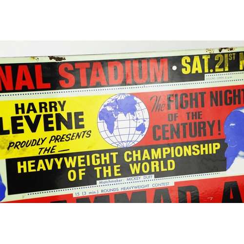 725 - VINTAGE STYLE BOXING ENAMEL SIGN. Aged finish
30cm H x 45cm W.