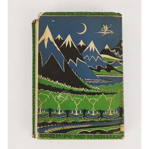 16 - J.R.R. TOLKIEN. THE HOBBIT, 1955, UK 7TH IMPRESSION WITH DUST JACKET. London: Allen & Unwin, 1955. 2... 