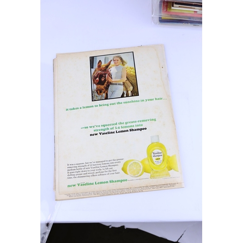 47 - VINTAGE RAVE MAGAZINES, NEAR FULL RUN OF 72 ISSUES, 1964-71. Rave Magazines, 72 issues of the UK's i... 