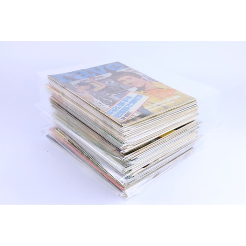 47 - VINTAGE RAVE MAGAZINES, NEAR FULL RUN OF 72 ISSUES, 1964-71. Rave Magazines, 72 issues of the UK's i... 