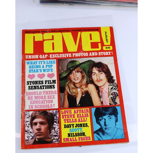 47 - VINTAGE RAVE MAGAZINES, NEAR FULL RUN OF 72 ISSUES, 1964-71. Rave Magazines, 72 issues of the UK's i... 