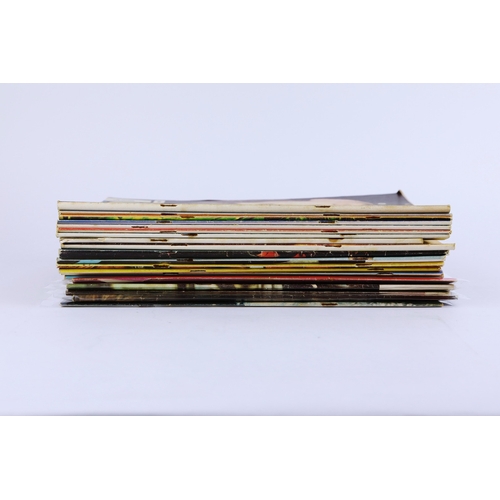 47 - VINTAGE RAVE MAGAZINES, NEAR FULL RUN OF 72 ISSUES, 1964-71. Rave Magazines, 72 issues of the UK's i... 