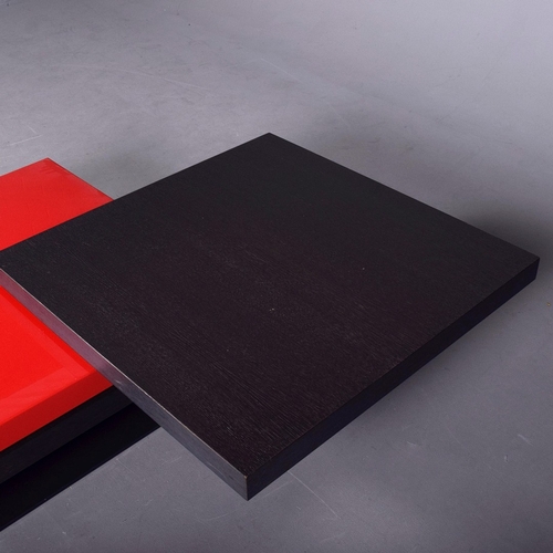284 - LIGNE ROSET STRATES RED AND BLACK COFFEE TABLE. The top two tiers rotate
35cm H x 80cm W x 80cm D.