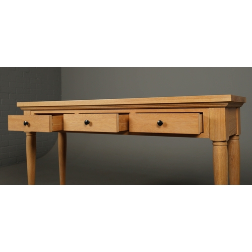 558 - NEPTUNE HENLEY CONSOLE TABLE. 130cm x 38cm x 77cm approx.