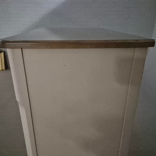 578 - ROCHE BOBOIS FIVE DRAWER CHEST. painted antiqued finish 115cm t x 70 cm w x 40 cm d.