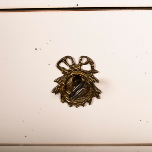 578 - ROCHE BOBOIS FIVE DRAWER CHEST. painted antiqued finish 115cm t x 70 cm w x 40 cm d.