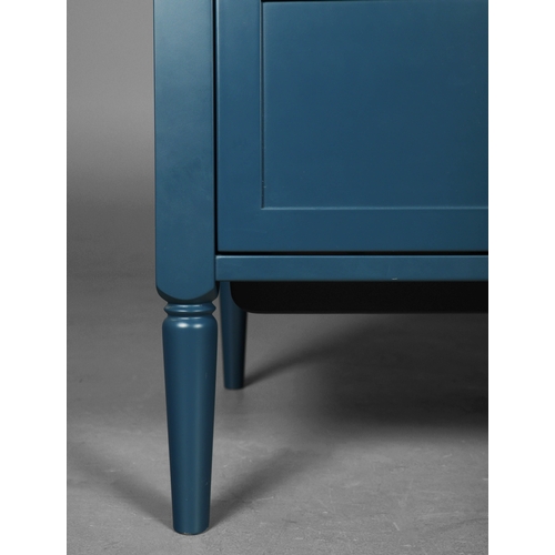 593 - HEALS CHEST OF DRAWERS. with 2 short above 2 long drawers.