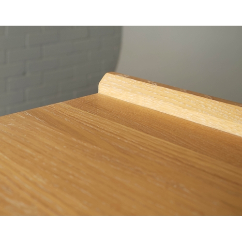 593 - HEALS CHEST OF DRAWERS. with 2 short above 2 long drawers.