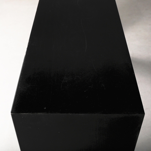 615 - ATTRIBUTED TO THE SOFA & CHAIR COMPANY SOHO CONSOLE TABLE. 2 drawers, 140cm x 38cm x 80cm approx.