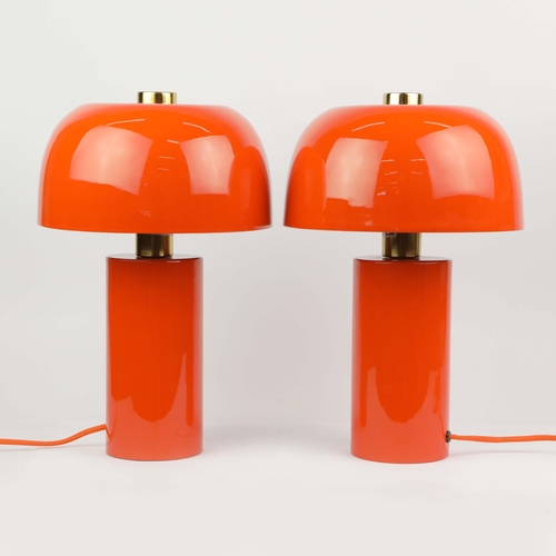 148 - 1970S ITALIAN STYLE TABLE LAMPS, A PAIR. 38cm H each approx. (2).