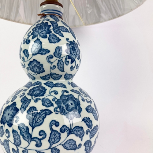 44 - LAUREN RALPH LAUREN HOME TABLE LAMPS, A PAIR. with shades, 66cm H each approx. (2).