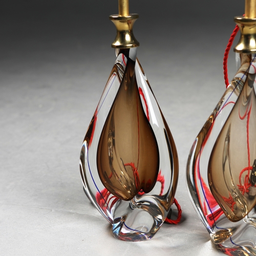 22 - ATTRIBUTED TO HEATHFEILD & CO FREYA TABLE LAMPS, A PAIR. later changed lamp fittings and wiring, 41c... 