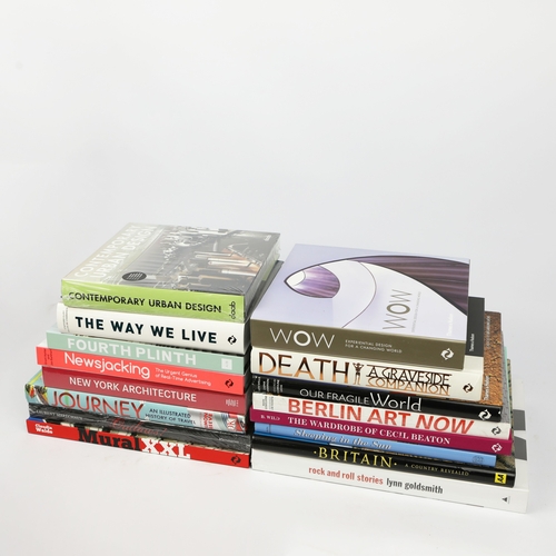 125 - A COLLECTION OF MIXED GENRE COFFEE TABLE BOOKS (49). A collection of around 50 coffee table books in... 