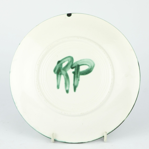 90 - ROBERT PICAULT (1919-2000). PLAQUE. Verte et Umber painted en Blanc glaze, 18cms, sign with monogram... 