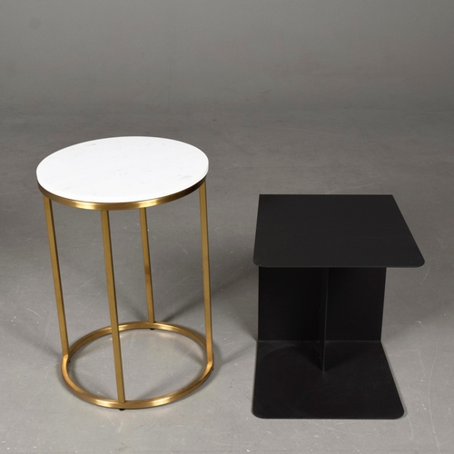 214 - SOFA & CHAIR COMPANY HOXTON SIDE TABLE AND ANOTHER UNSIGNED DIFFERING TABLE. (2). Hoxton table, 37cm... 