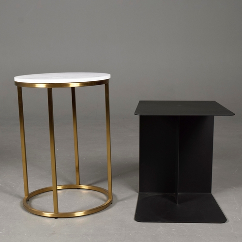 214 - SOFA & CHAIR COMPANY HOXTON SIDE TABLE AND ANOTHER UNSIGNED DIFFERING TABLE. (2). Hoxton table, 37cm... 