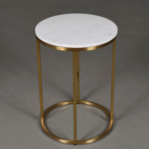 214 - SOFA & CHAIR COMPANY HOXTON SIDE TABLE AND ANOTHER UNSIGNED DIFFERING TABLE. (2). Hoxton table, 37cm... 
