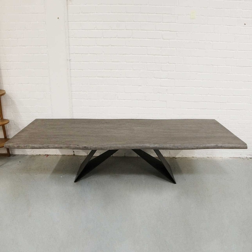 Lot 534       