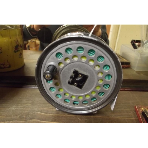 109 - Hardy 'The Viscount 150' fly reel.