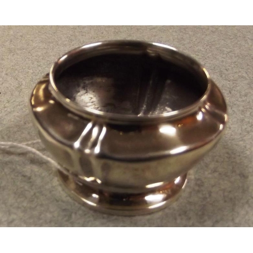 66 - Small Art Nouveau silver pot, Chester 1909.
