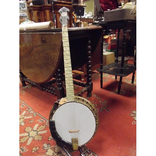 75 - 'The Broadcaster' banjo, with case.