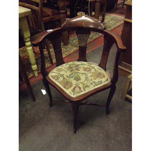 274 - Inlaid mahogany Edwardian corner chair having pierced fan back, open arms, needlework seat and on sl... 