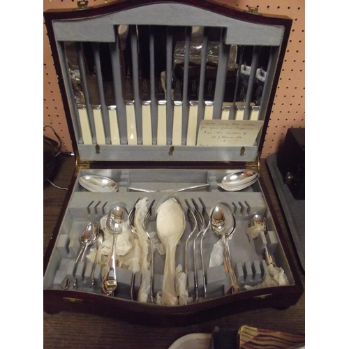 98 - 1930's canteen of cutlery, etc.