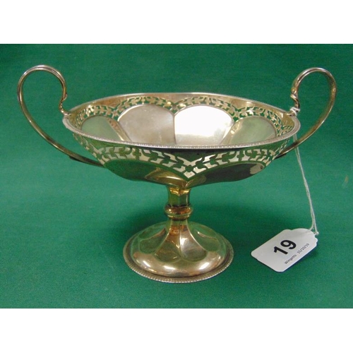 19 - Silver two handled footed bowl having pierced decoration, maker Elkington & Co. Birmingham 1920, 5oz... 