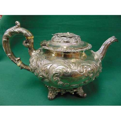 21 - Antique silver three piece silver tea service, comprising teapot, milk jug and sugar bowl, all havin... 