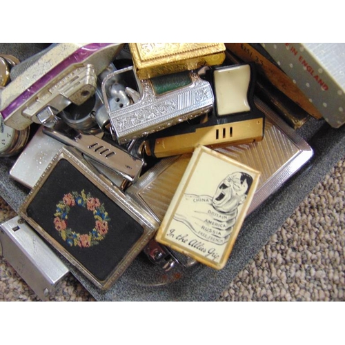 6 - Various table pocket and novelty cigarette lighters.