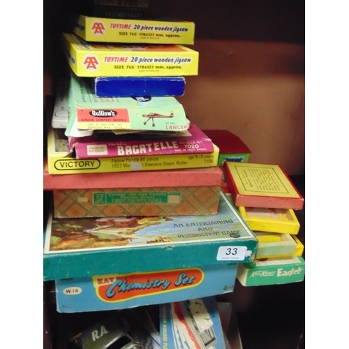 33 - Collection of vintage puzzles and jigsaws, etc.