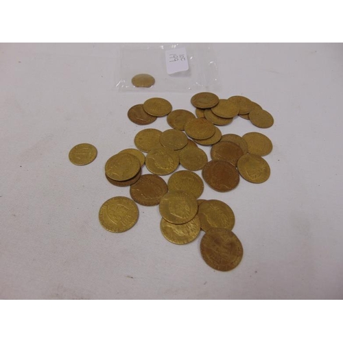 199 - Collection of Georgian style gaming tokens.