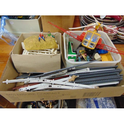 250 - Quantity of collectable Britains models.