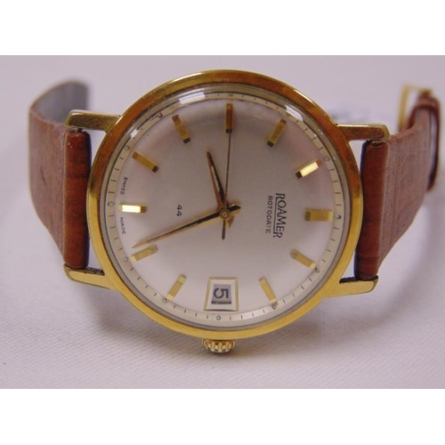 19 - Vintage Roamer Rotodate gents wristwatch, gold plated case with silvered dial and date aperture, on ... 