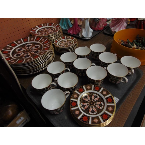 24 - Royal Crown Derby Old Imari dinner and tea service with heavy gold banding, 1128 pattern, first qual... 