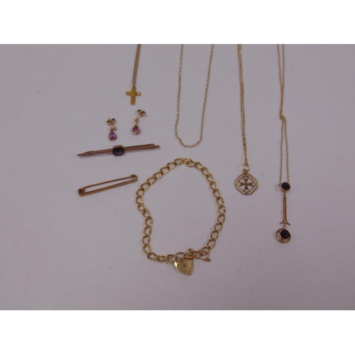 17 - Quantity of gold jewellery, approx. 14g.