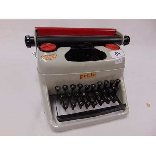 89 - Petite child's typewriter.