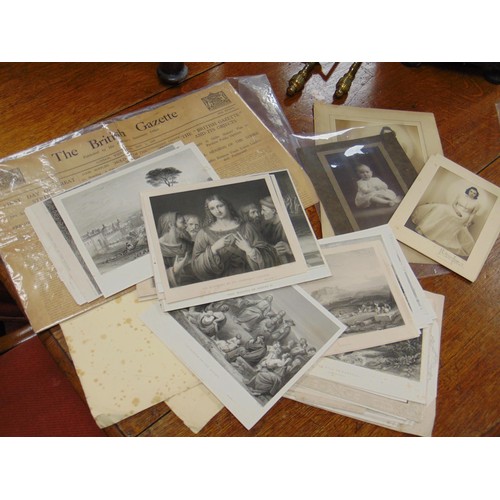 194 - Small quantity of black and white engravings, photographs, newspaper etc.