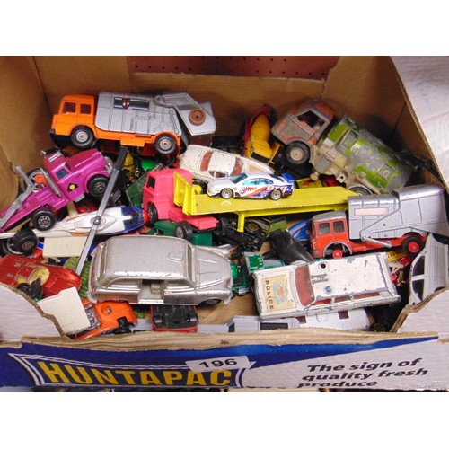 196 - Quantity of unboxed Dinky / Matchbox etc collectable model vehicles.