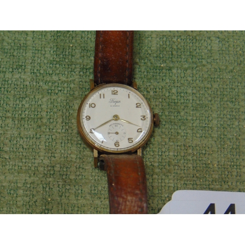 44 - Trojan vintage 9ct gold cased gent's wristwatch.