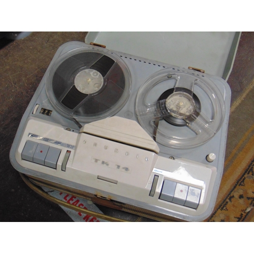 342 - Grundig reel to reel player.