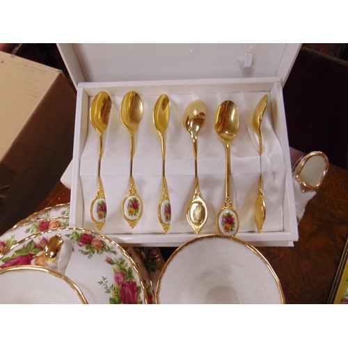 513 - Royal Albert Old Country Rose tea service, with cakestand, boxed cake forks etc.