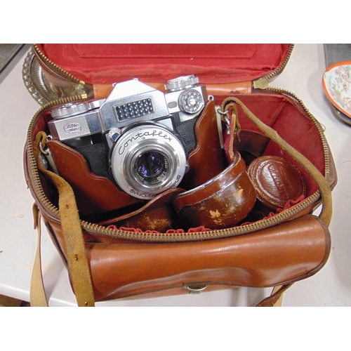 238 - Zeiss Ikon camera in case.